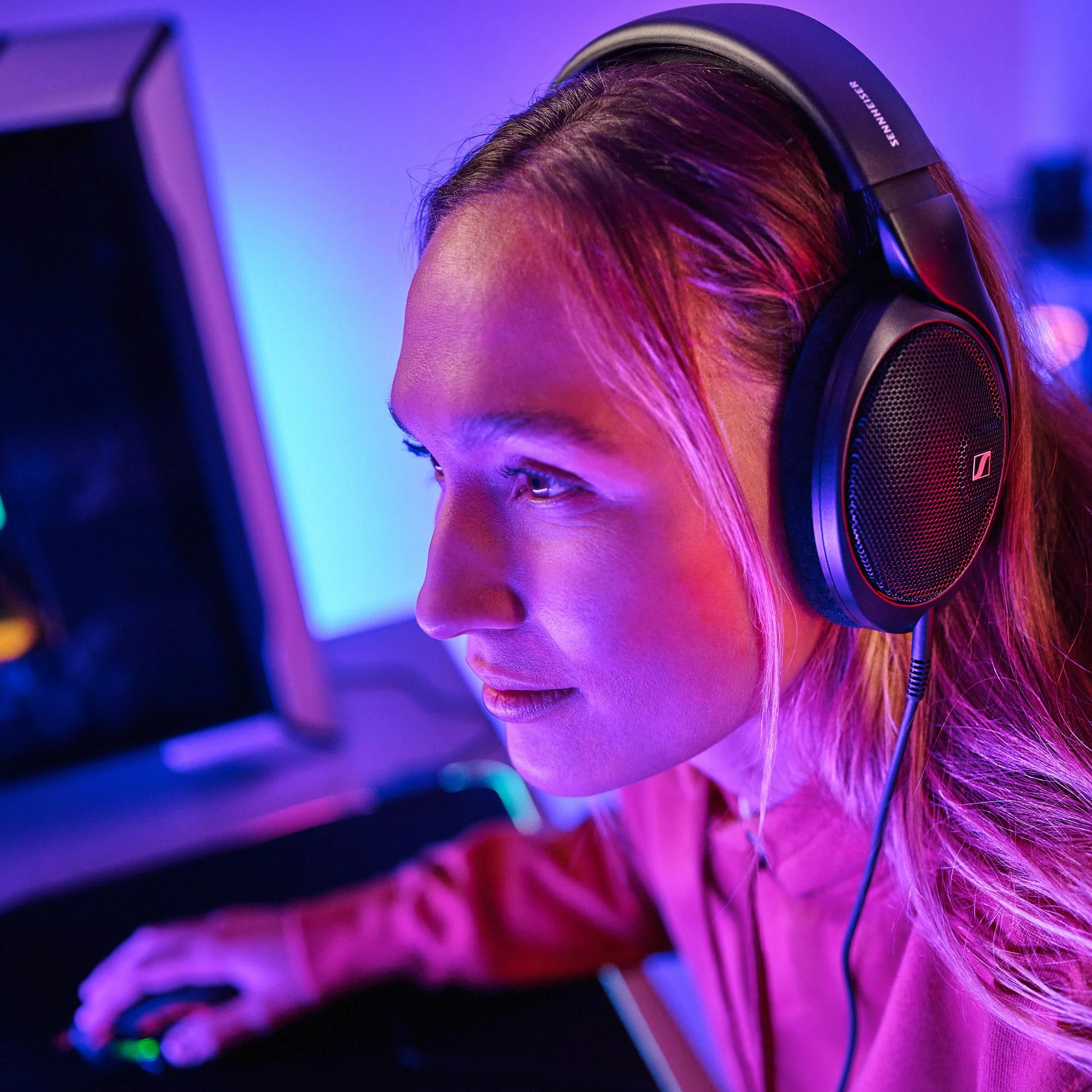 HD 560 S with Boom Arm Microphone Set - Image 7