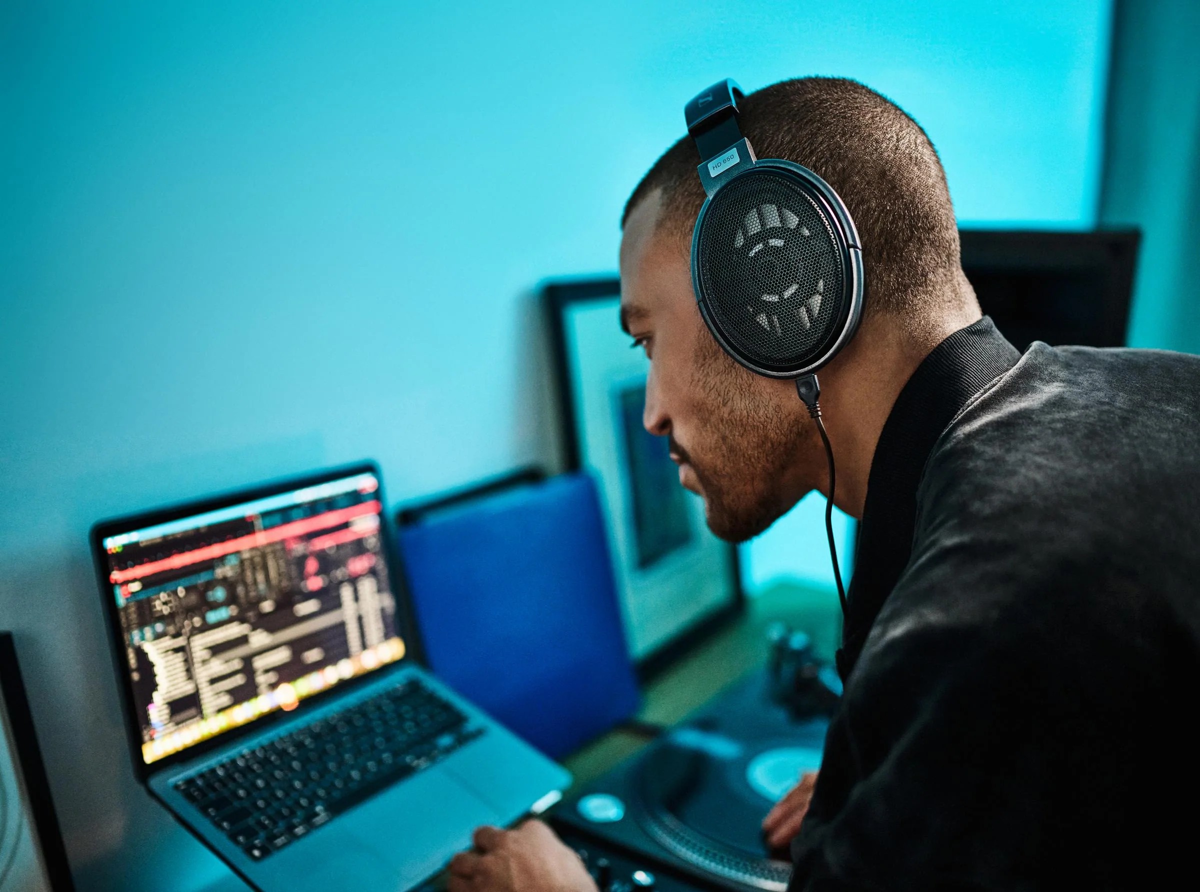 HD 650 Refurbished - Image 5
